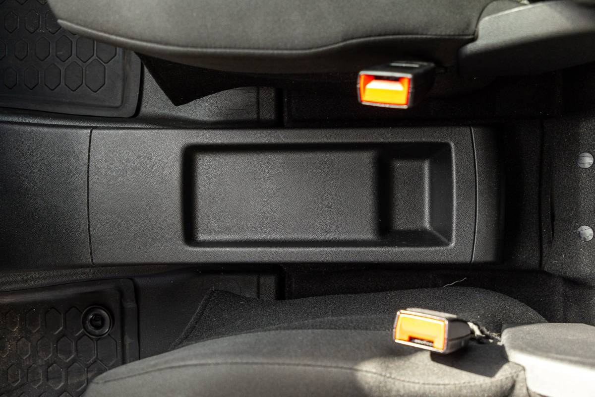 Peugeot Partner Peugeot Partner 1.5 BlueHDI Premium Kasteninrichting I Airco I Cruise I Apple I Android I Parkeersensoren