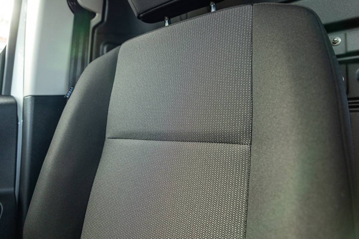 Peugeot Partner Peugeot Partner 1.5 BlueHDI Premium Kasteninrichting I Airco I Cruise I Apple I Android I Parkeersensoren