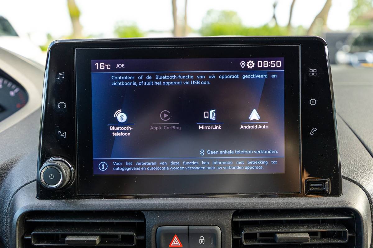 Peugeot Partner Peugeot Partner 1.5 BlueHDI Premium Kasteninrichting I Airco I Cruise I Apple I Android I Parkeersensoren