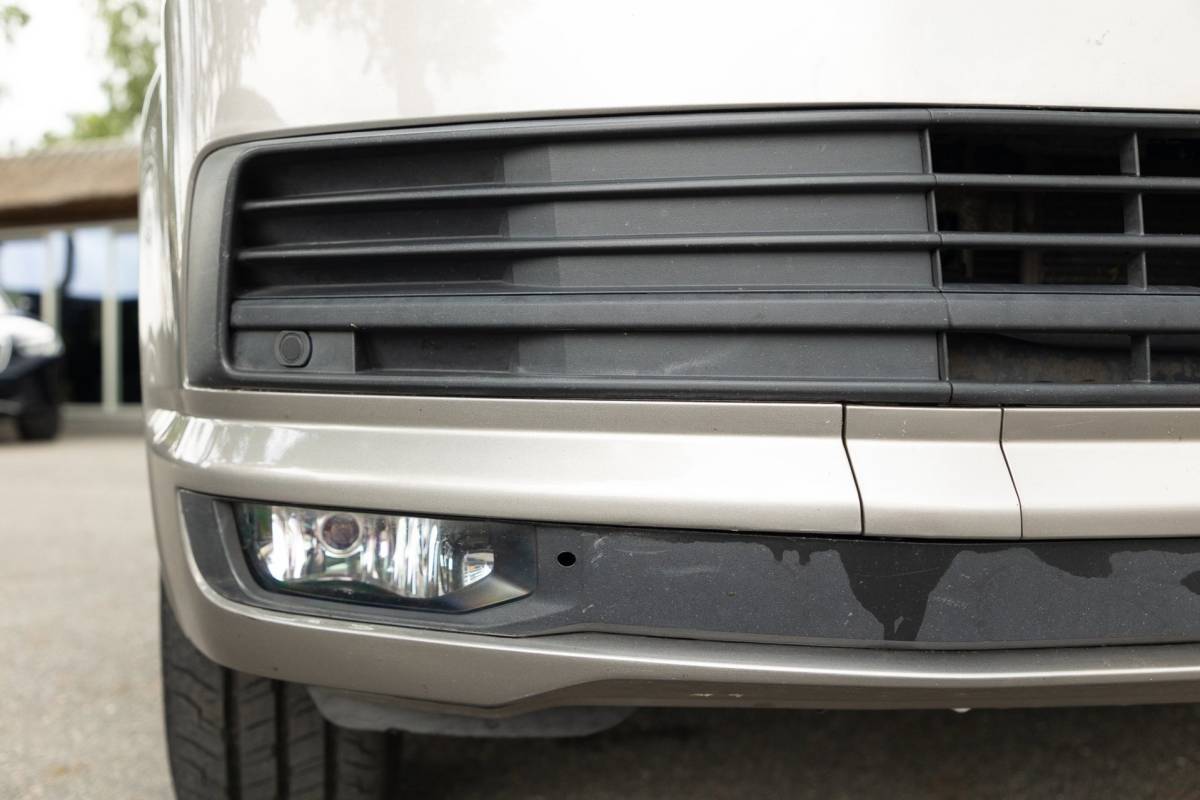 Volkswagen Transporter Volkswagen Transporter 2.0 TDI L1H1 Highline Trekhaak I Leder I 3 Zits I Sidebars I Airco I Cruise I Camera I Android I PDC