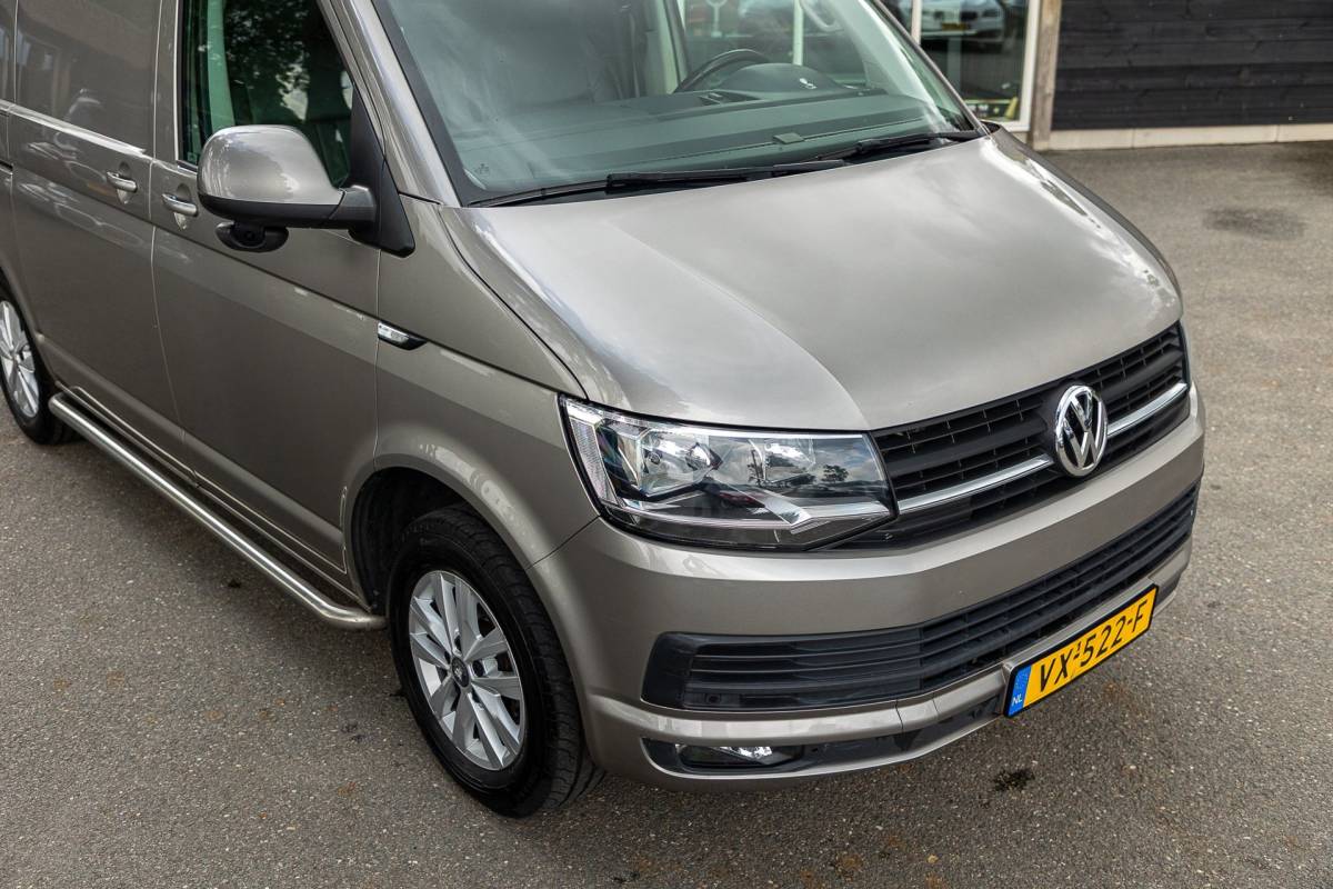 Volkswagen Transporter Volkswagen Transporter 2.0 TDI L1H1 Highline Trekhaak I Leder I 3 Zits I Sidebars I Airco I Cruise I Camera I Android I PDC