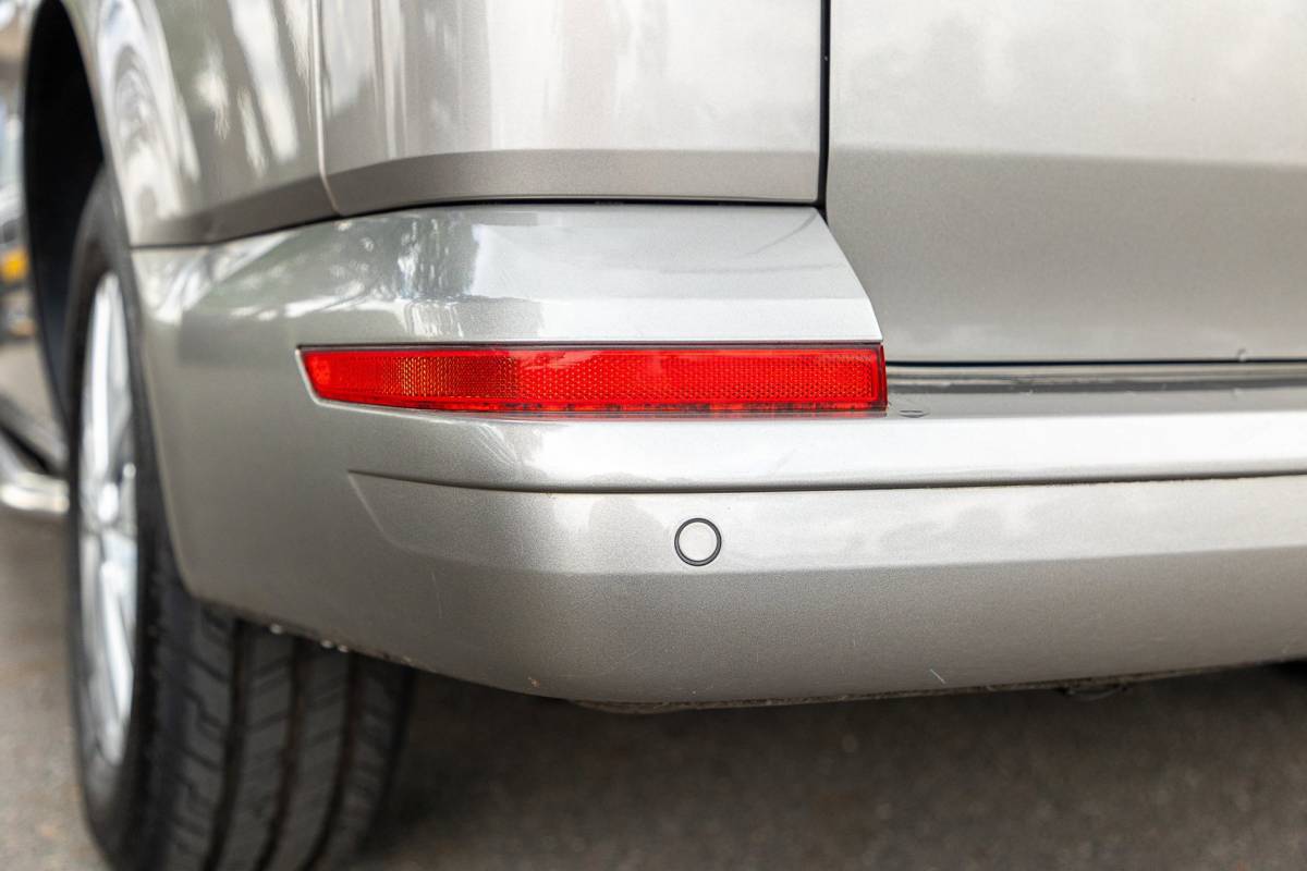 Volkswagen Transporter Volkswagen Transporter 2.0 TDI L1H1 Highline Trekhaak I Leder I 3 Zits I Sidebars I Airco I Cruise I Camera I Android I PDC