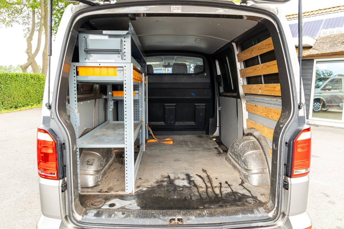 Volkswagen Transporter Volkswagen Transporter 2.0 TDI L1H1 Highline Trekhaak I Leder I 3 Zits I Sidebars I Airco I Cruise I Camera I Android I PDC