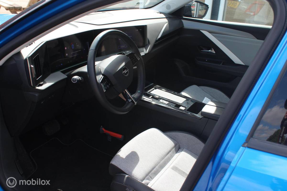 Opel Astra Opel Astra Sports Tourer 1.6 Turbo Plug In Hybrid GS AGR/ACC/Trekhaak