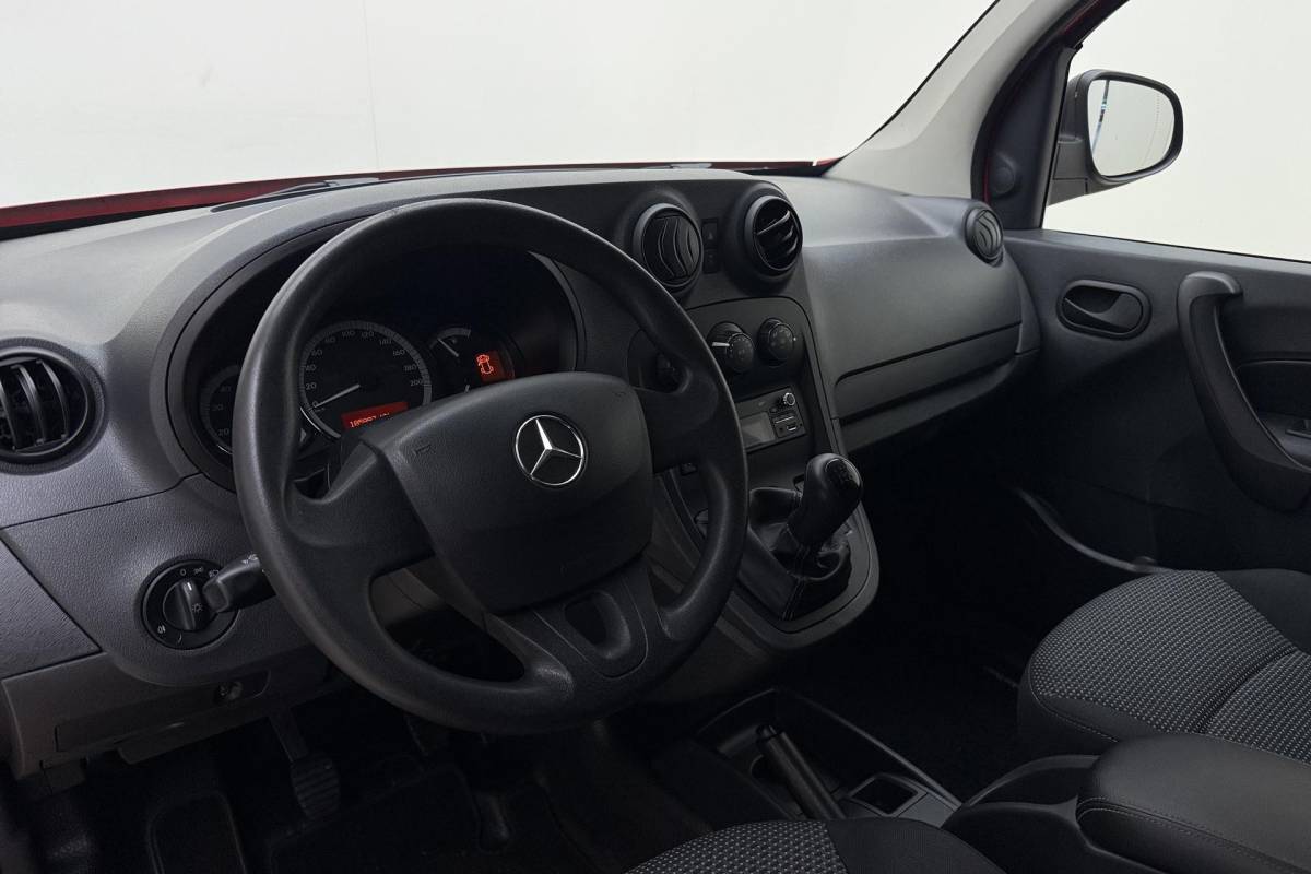 Mercedes-Benz Citan Mercedes-Benz Citan 108 CDI BlueEFFICIENCY Trekhaak | Schuifdeur rechts | Start/stop systeem |