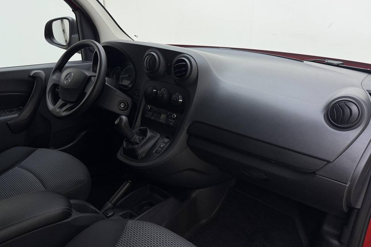Mercedes-Benz Citan Mercedes-Benz Citan 108 CDI BlueEFFICIENCY Trekhaak | Schuifdeur rechts | Start/stop systeem |