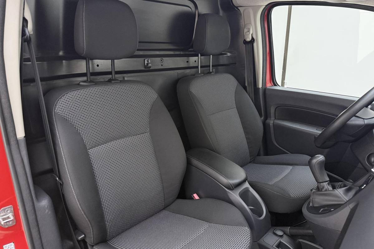 Mercedes-Benz Citan Mercedes-Benz Citan 108 CDI BlueEFFICIENCY Trekhaak | Schuifdeur rechts | Start/stop systeem |