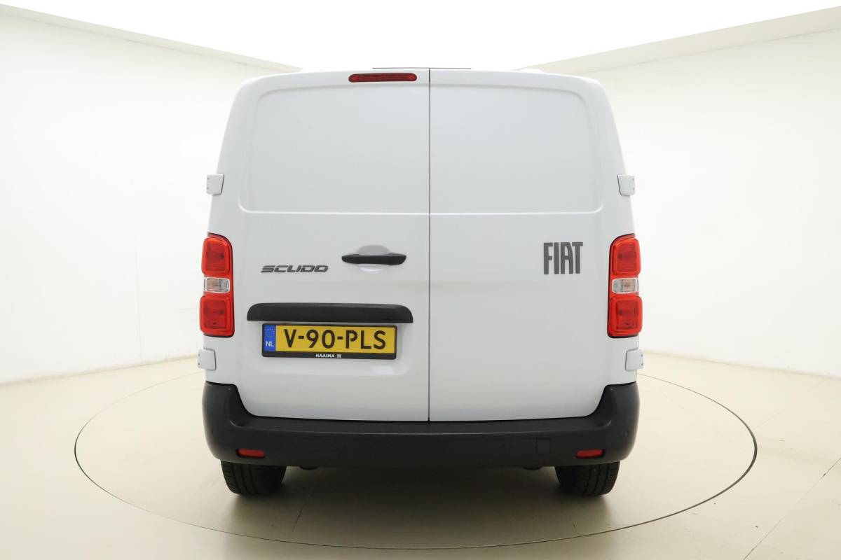 Fiat Scudo Fiat Scudo 2.0 Diesel 145 L2 | Navigatie | Laadruimte betimmering | Camera | 3 Zitplaatsen | Cruise control | Mistlampen voor | Airco | Zijschuifdeur