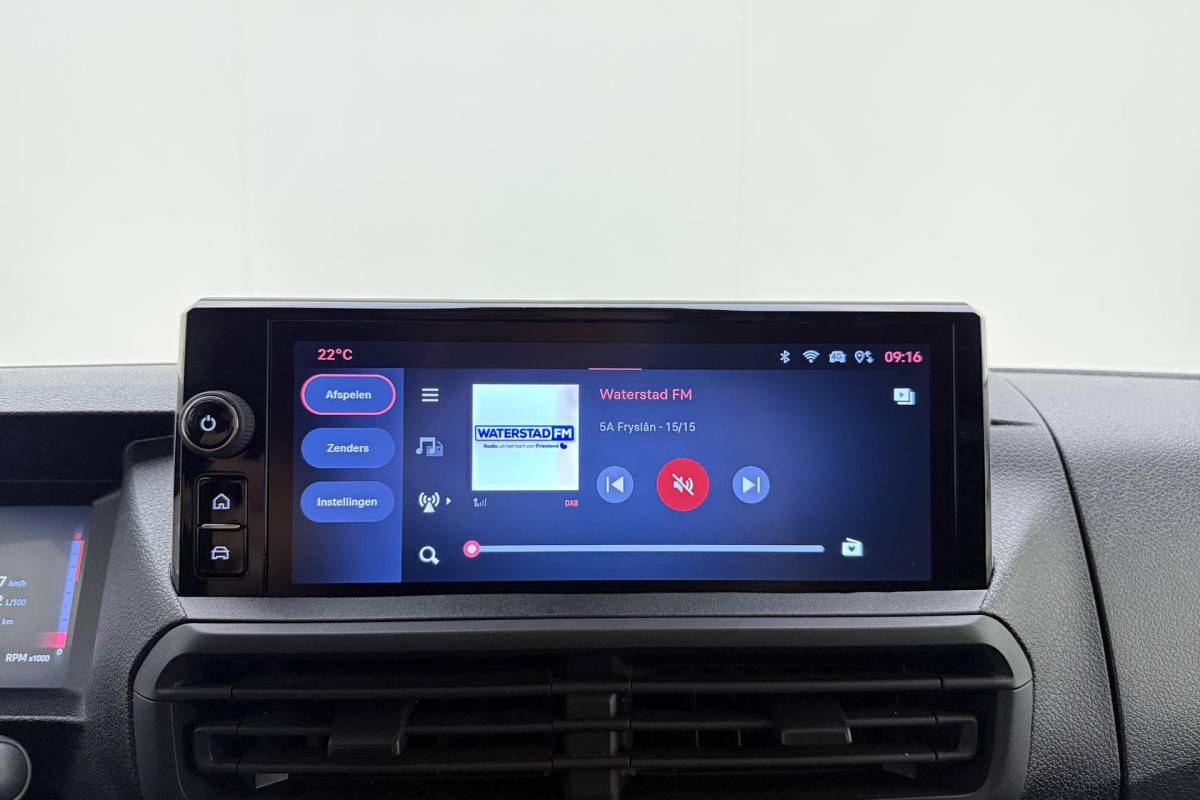 Fiat Scudo Fiat Scudo 2.0 Diesel 145 L2 | Navigatie | Laadruimte betimmering | Camera | 3 Zitplaatsen | Cruise control | Mistlampen voor | Airco | Zijschuifdeur