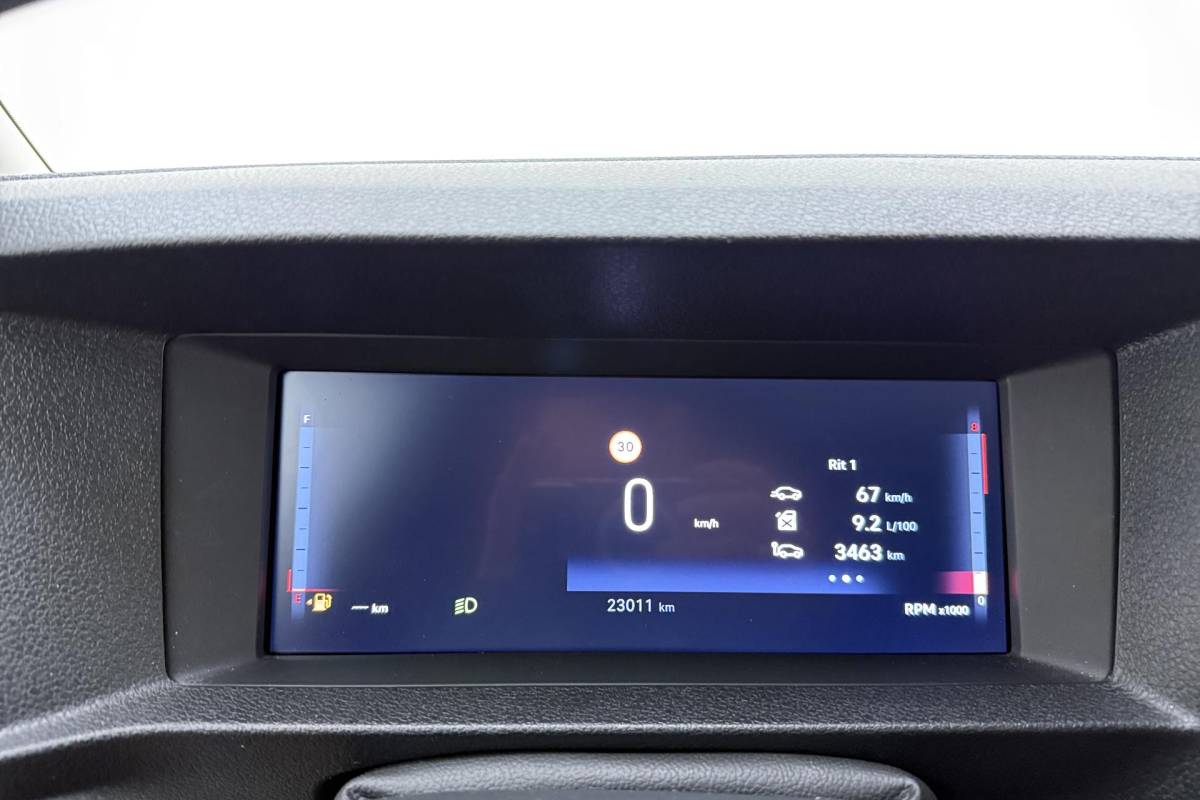 Fiat Scudo Fiat Scudo 2.0 Diesel 145 L2 | Navigatie | Laadruimte betimmering | Camera | 3 Zitplaatsen | Cruise control | Mistlampen voor | Airco | Zijschuifdeur