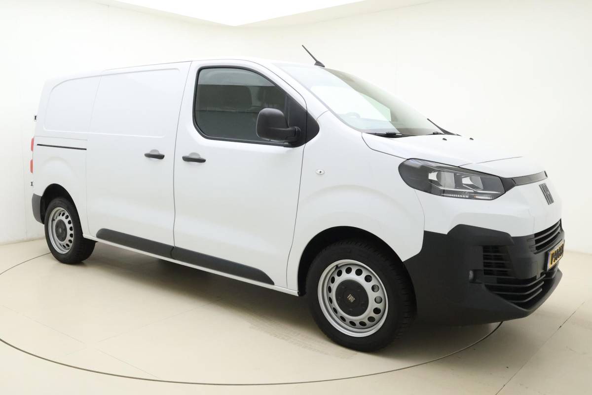 Fiat Scudo Fiat Scudo 2.0 Diesel 145 L2 | Navigatie | Laadruimte betimmering | Camera | 3 Zitplaatsen | Cruise control | Mistlampen voor | Airco | Zijschuifdeur