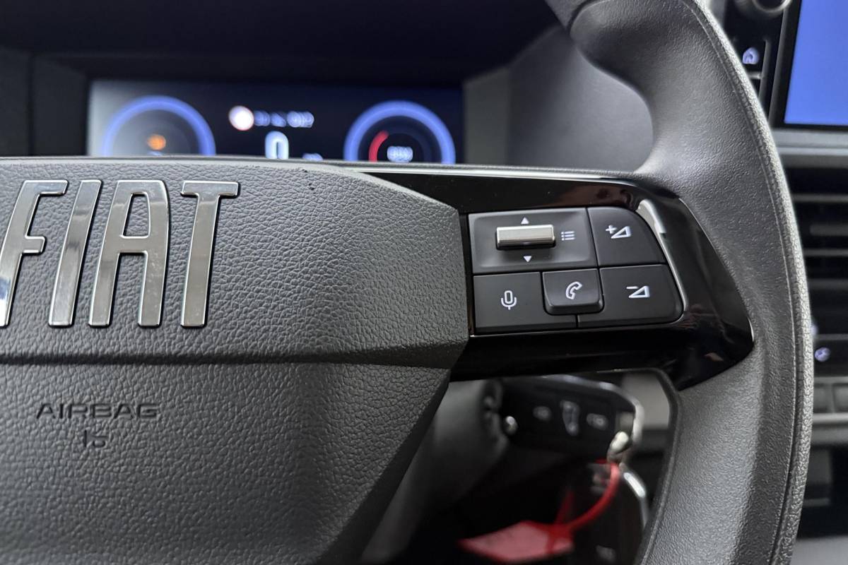 Fiat Scudo Fiat Scudo 2.0 Diesel 145pk L3 | Navigatie |  3 Zitplaatsen | Achteruitrijcamera | Airco | Apple Carplay/Android Auto | Laadruimte betimmering | 2500 kg trekgewicht | Digitaal dashboard
