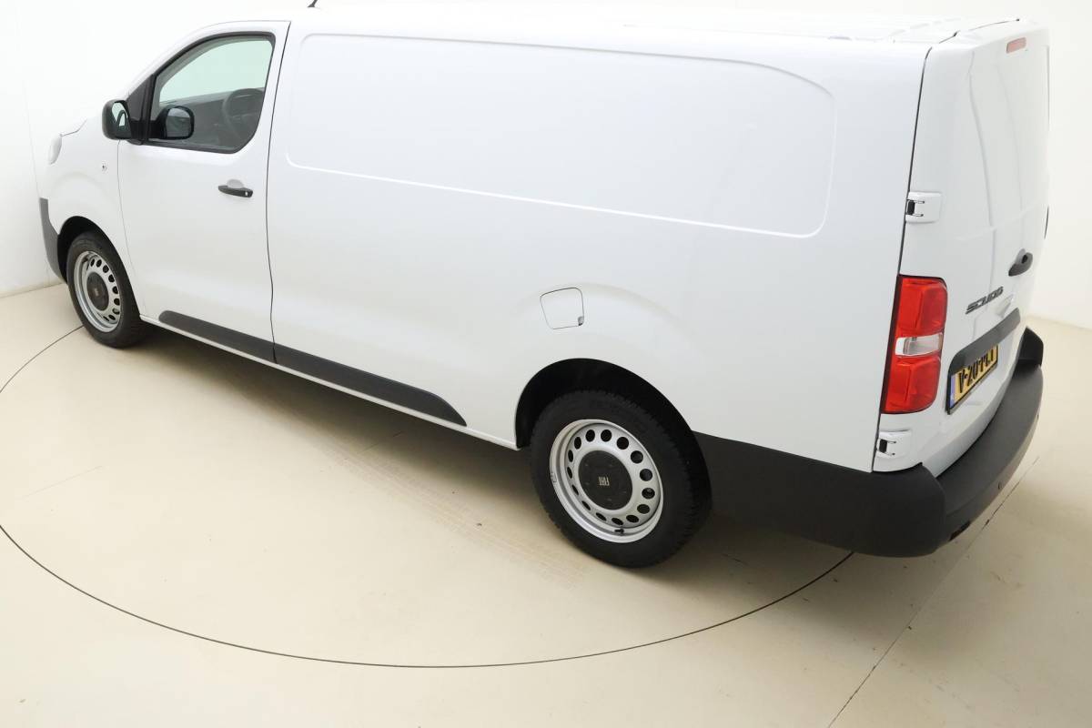 Fiat Scudo Fiat Scudo 2.0 Diesel 145pk L3 | Navigatie |  3 Zitplaatsen | Achteruitrijcamera | Airco | Apple Carplay/Android Auto | Laadruimte betimmering | 2500 kg trekgewicht | Digitaal dashboard
