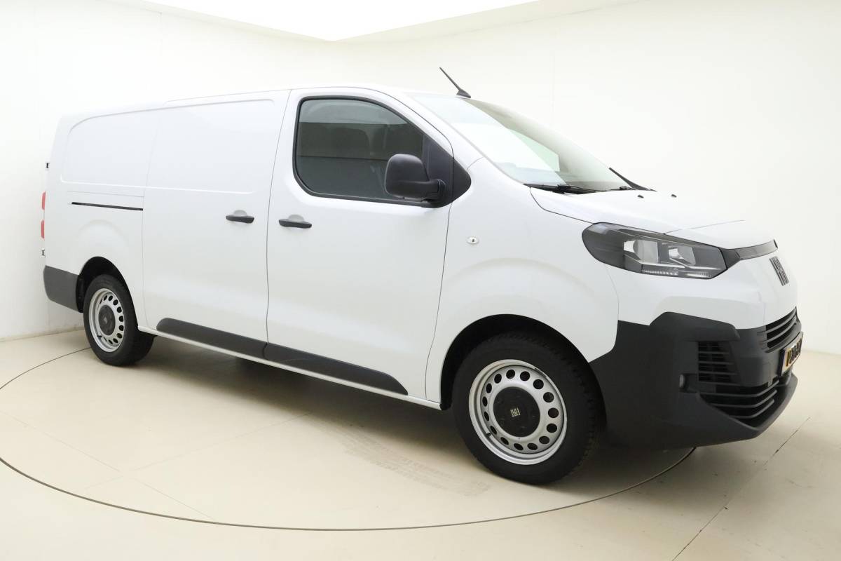 Fiat Scudo Fiat Scudo 2.0 Diesel 145pk L3 | Navigatie |  3 Zitplaatsen | Achteruitrijcamera | Airco | Apple Carplay/Android Auto | Laadruimte betimmering | 2500 kg trekgewicht | Digitaal dashboard