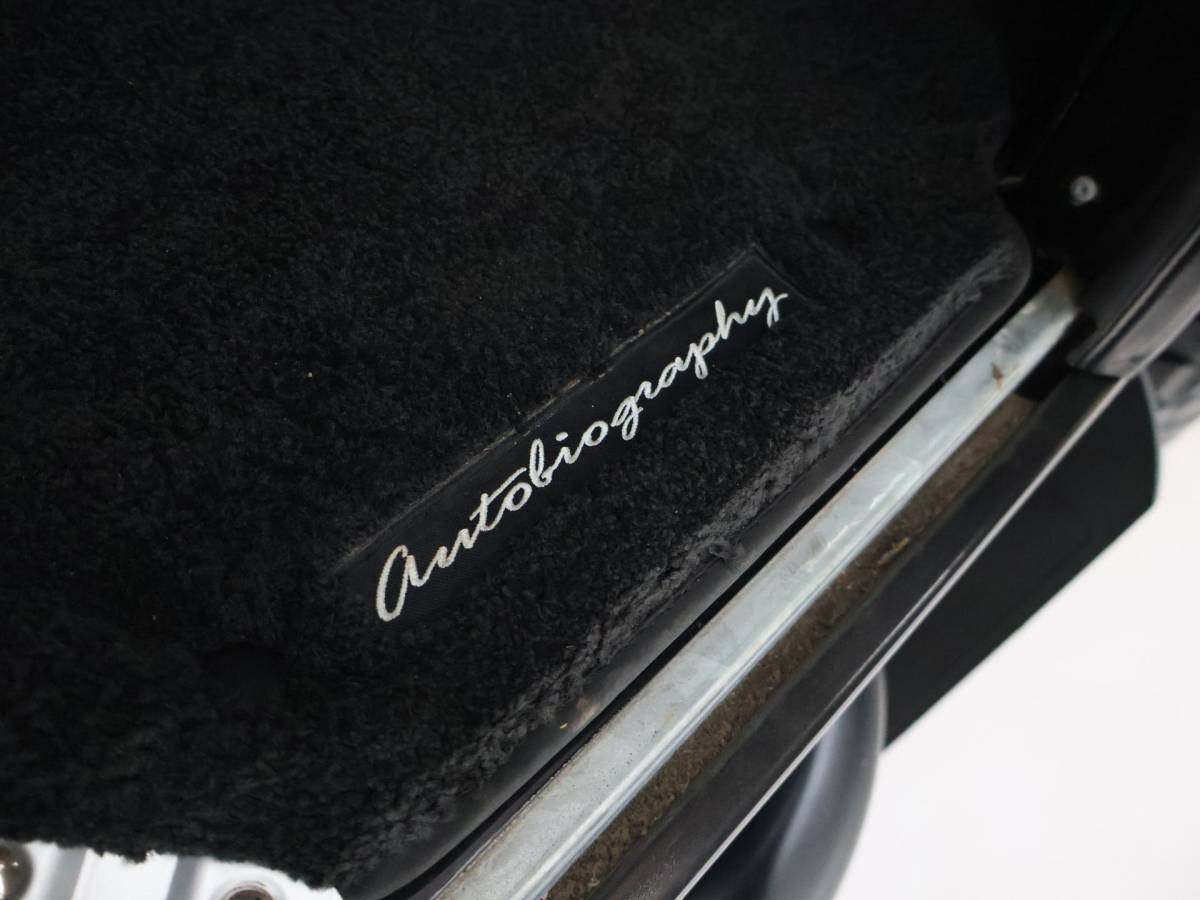 Land Rover Defender Land Rover Defender 90″ 2.2D 150 PK AUTOBIOGRAPHY GRIJS KENTEKEN *31.900 KM* UNIEK – TOPSTAAT – TWO-TONE