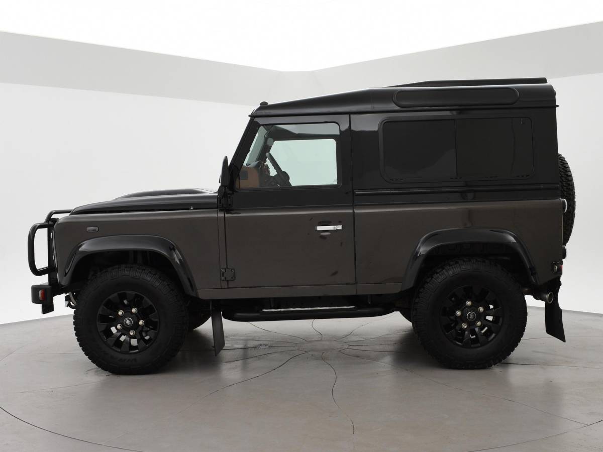 Land Rover Defender Land Rover Defender 90″ 2.2D 150 PK AUTOBIOGRAPHY GRIJS KENTEKEN *31.900 KM* UNIEK – TOPSTAAT – TWO-TONE