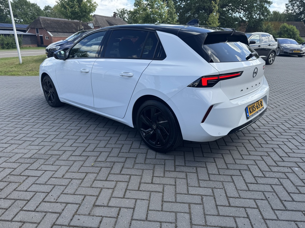 Opel Astra Opel Astra 1.2 Bns Elegance