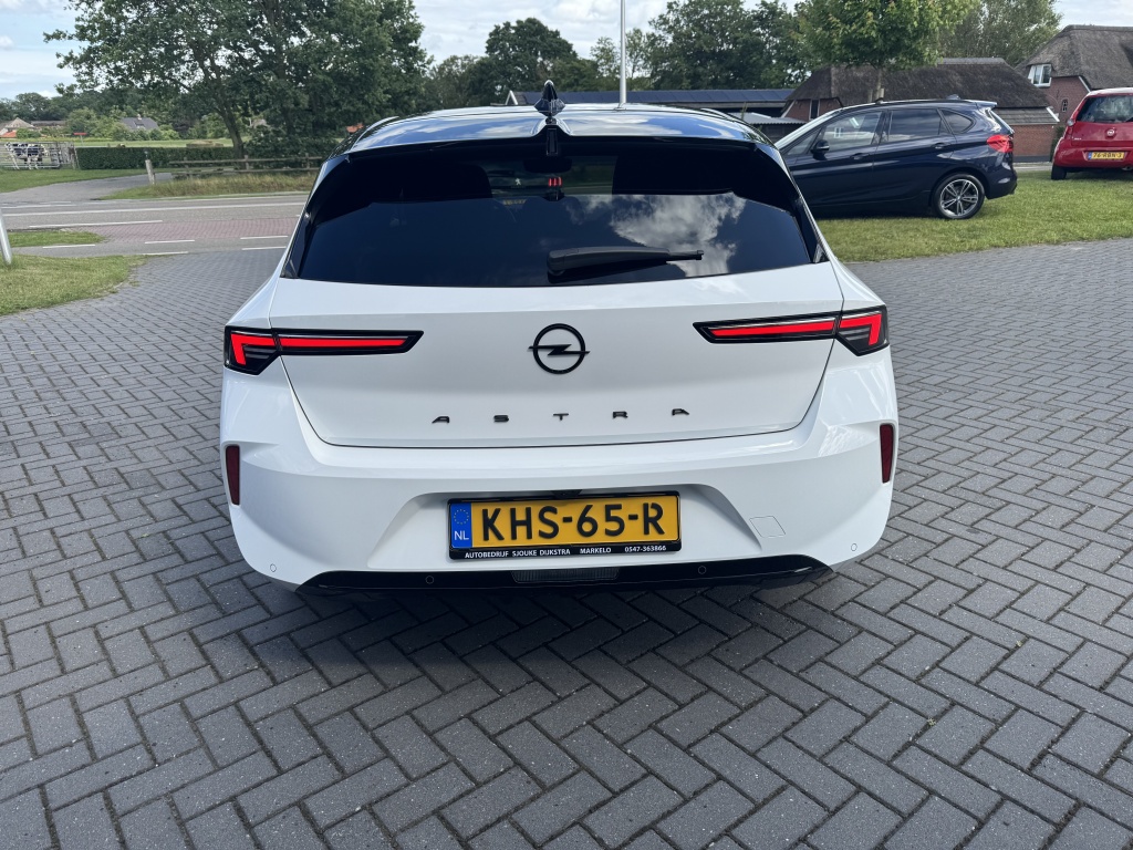 Opel Astra Opel Astra 1.2 Bns Elegance
