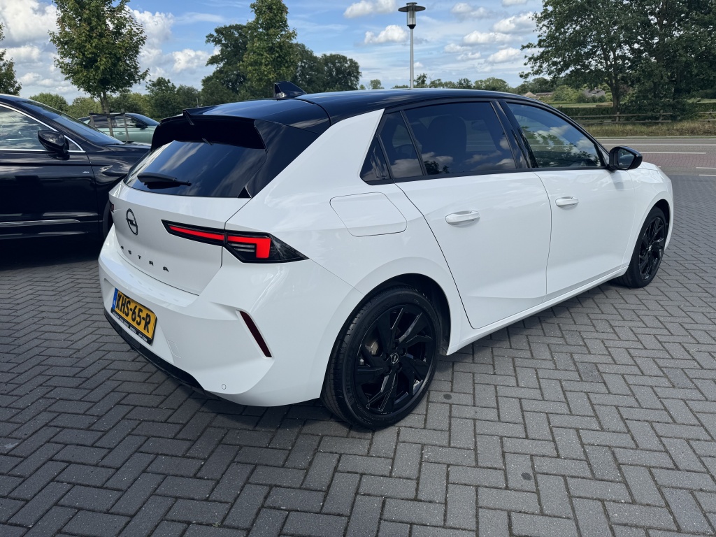 Opel Astra Opel Astra 1.2 Bns Elegance