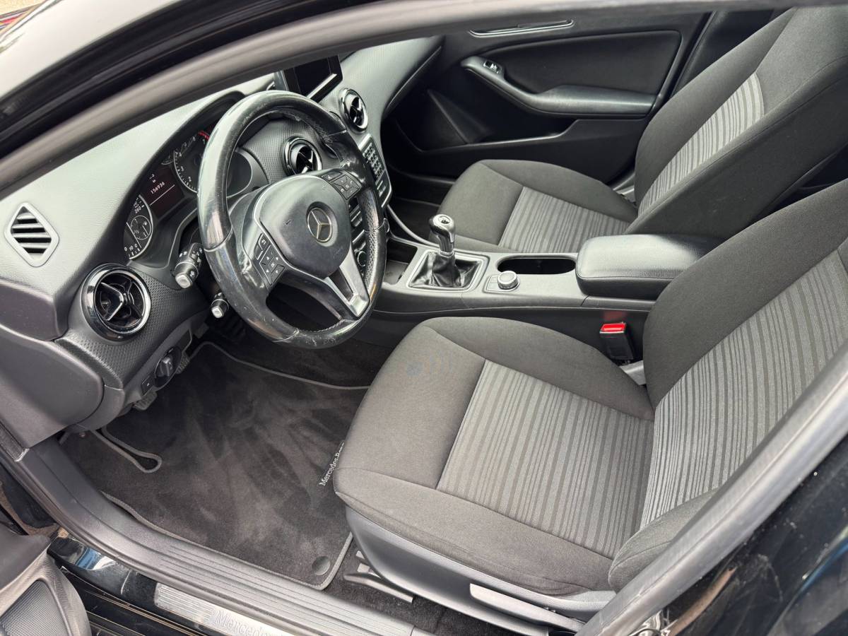 Mercedes-Benz A-Klasse Mercedes-Benz A-klasse 180 Ambition
