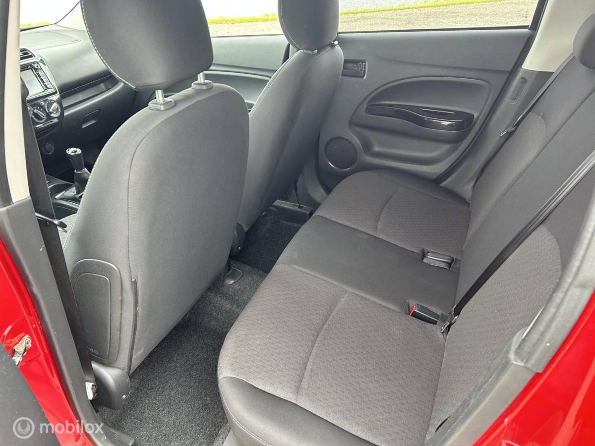 Mitsubishi Space Star Mitsubishi Space Star 1.2 Life ,  Cruise control ,Navigatie