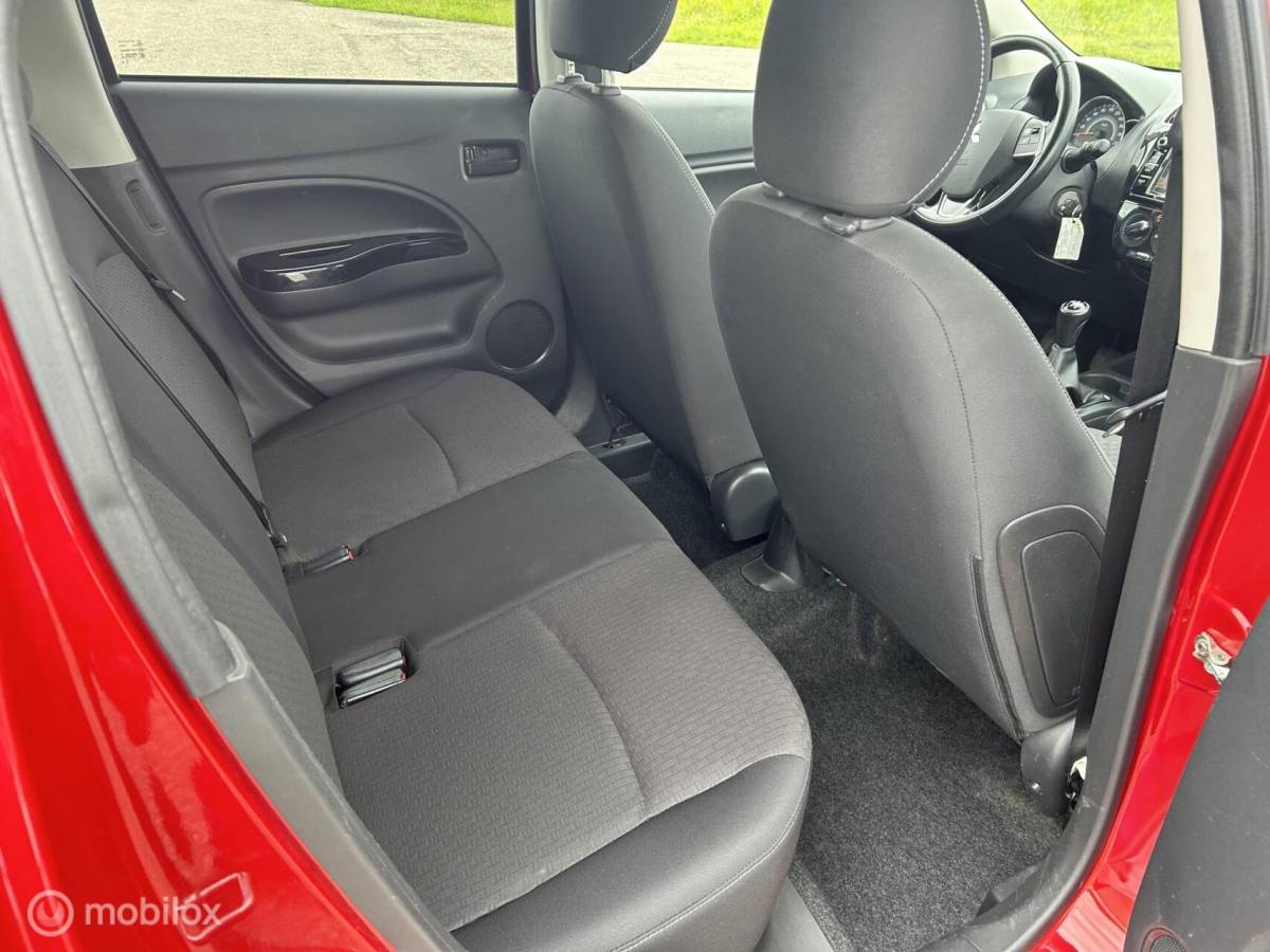 Mitsubishi Space Star Mitsubishi Space Star 1.2 Life ,  Cruise control ,Navigatie