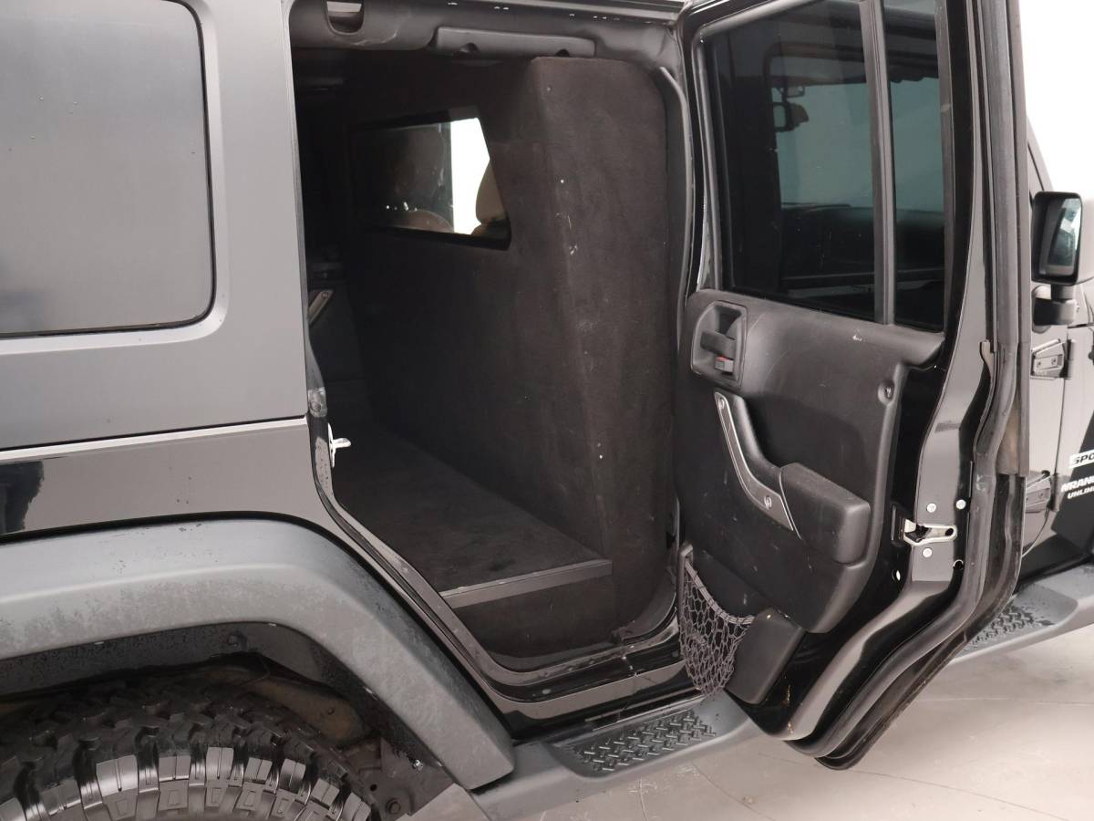 Jeep Wrangler Jeep Wrangler 2.8 CRD 200 PK SPORT AUT. 4X4 GRIJS KENTEKEN *MARGE* + TREKHAAK
