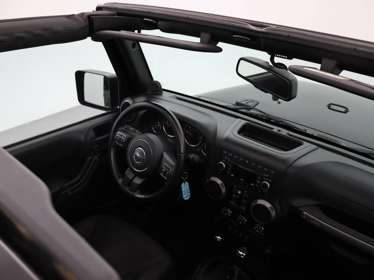 Jeep Wrangler Jeep Wrangler 2.8 CRD 200 PK SPORT AUT. 4X4 GRIJS KENTEKEN *MARGE* + TREKHAAK