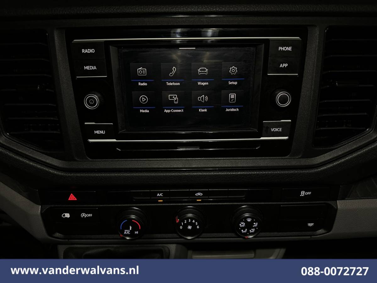 Volkswagen Crafter Volkswagen Crafter 2.0 TDI 141pk L3H3 L2H2 Euro6 Airco | Camera | Apple Carplay | Cruisecontrol | Chauffeursstoel Android Auto, Massagestoel, 2800kg trekvermogen