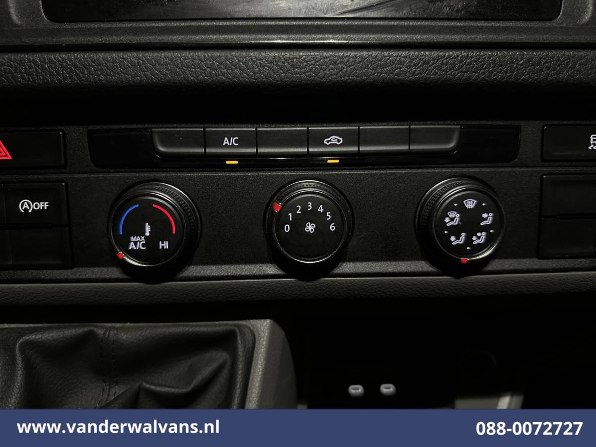 Volkswagen Crafter Volkswagen Crafter 2.0 TDI 141pk L3H3 L2H2 Euro6 Airco | Camera | Apple Carplay | Cruisecontrol | Chauffeursstoel Android Auto, Massagestoel, 2800kg trekvermogen