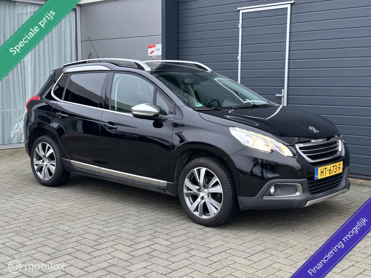 Peugeot 2008 Peugeot 2008 1.2 PureTech Féline