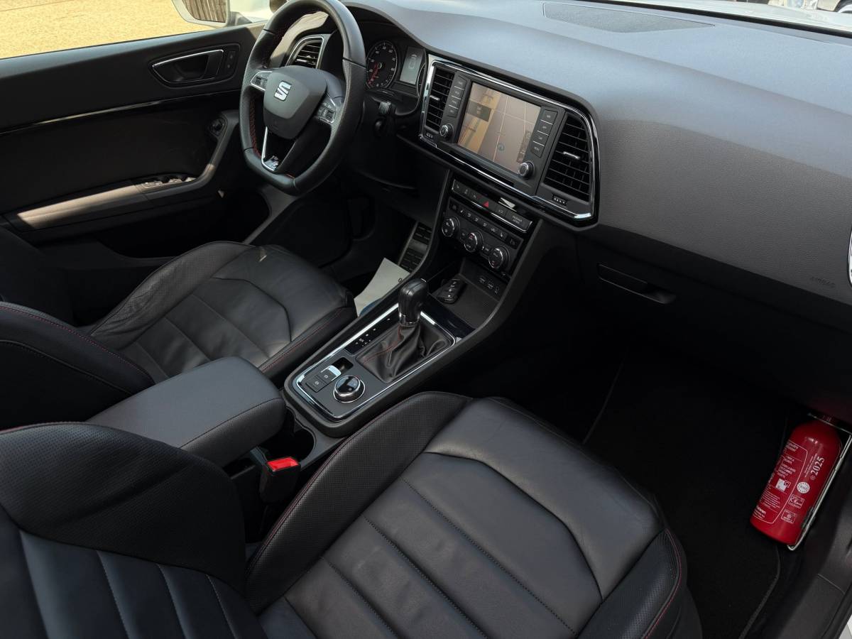 SEAT Ateca SEAT Ateca 1.5 TSI FR / Pano/Carplay/Leder/Trekhaak