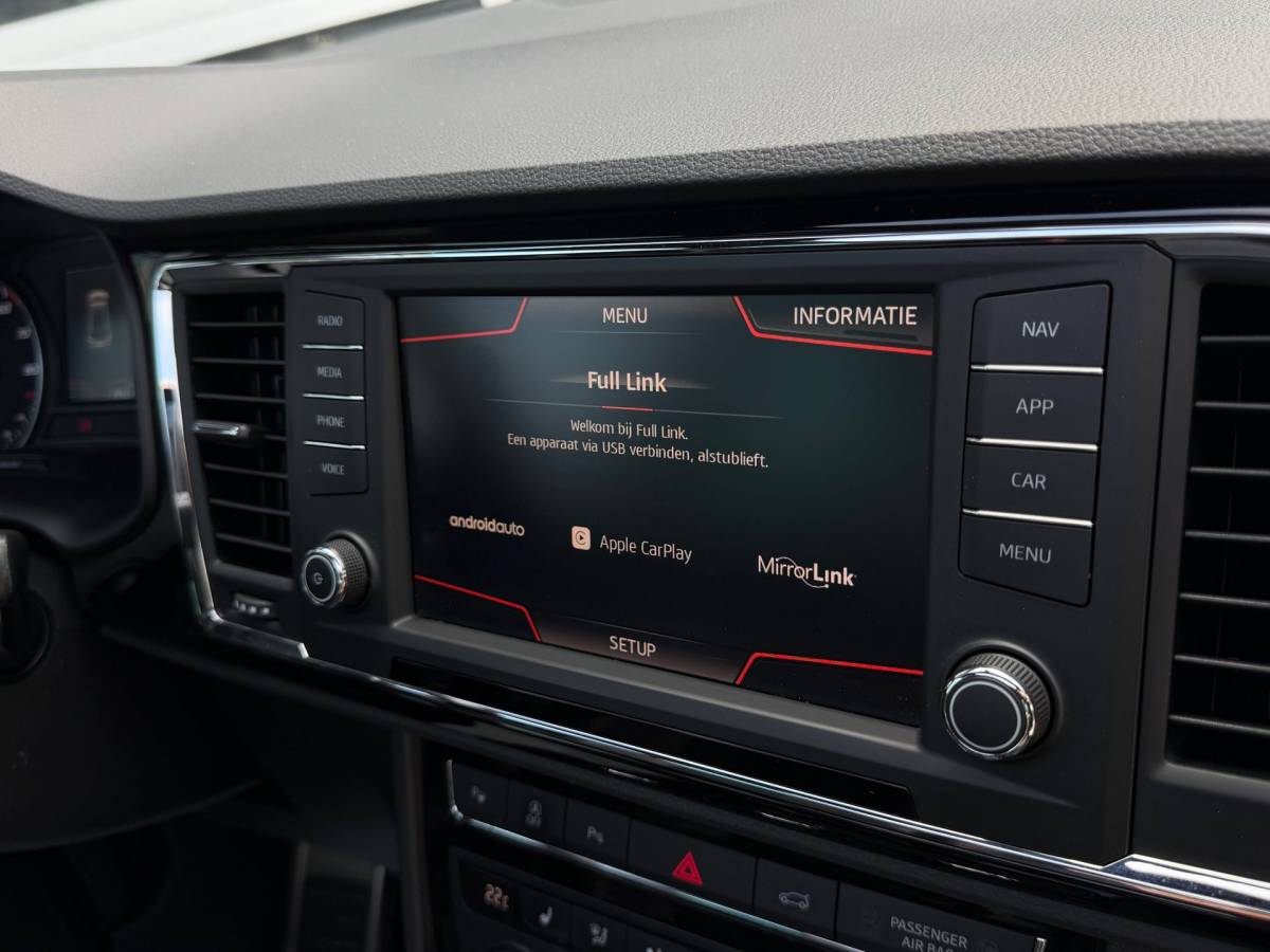 SEAT Ateca SEAT Ateca 1.5 TSI FR / Pano/Carplay/Leder/Trekhaak