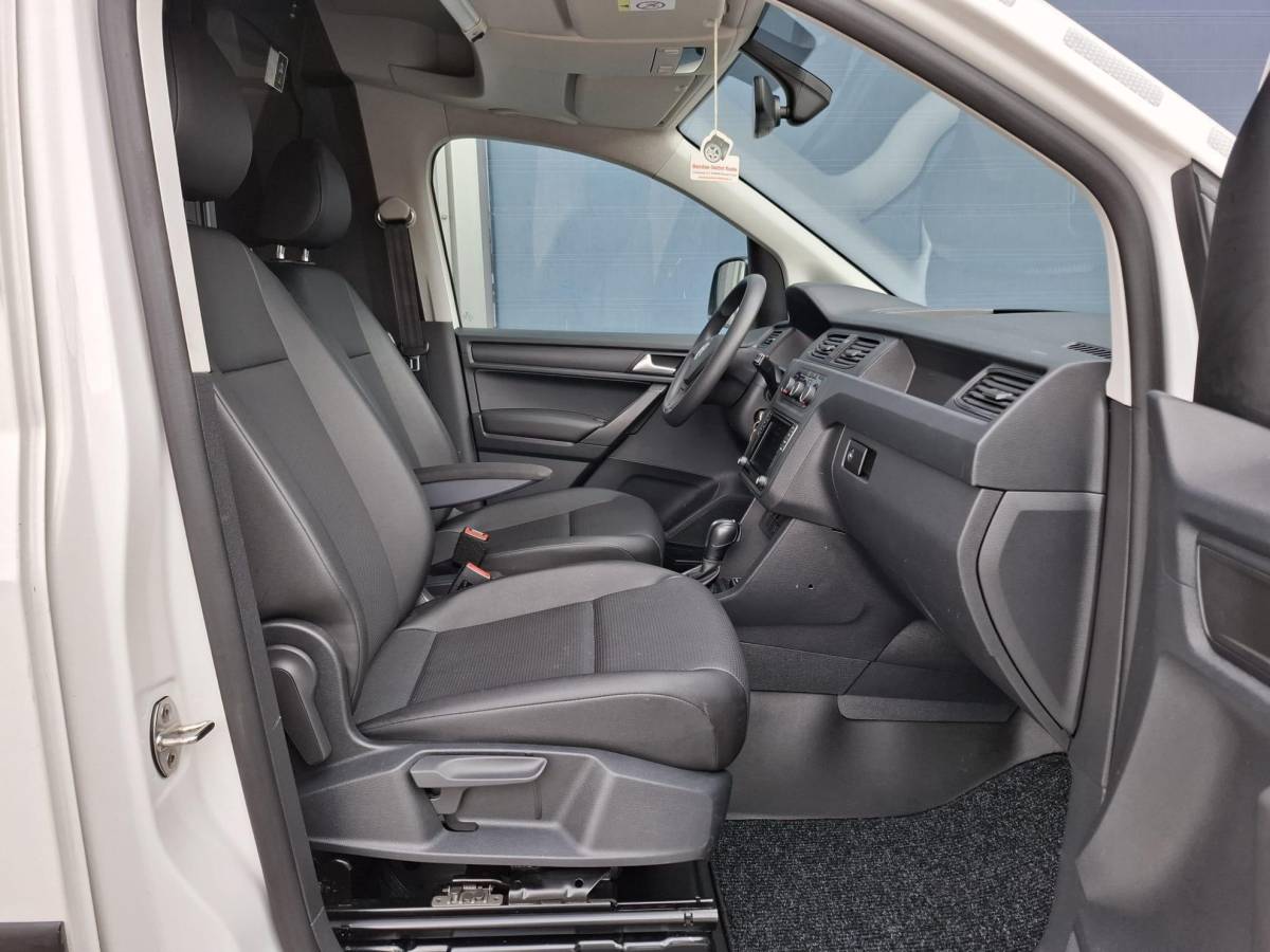 Volkswagen Caddy Volkswagen Caddy 2.0 TDI L2H1 BMT 4Motion Maxi Highline DUBBELE SCHUIFDEUR / AUTOMAAT / EURO 6 / 4X4 / NAVI
