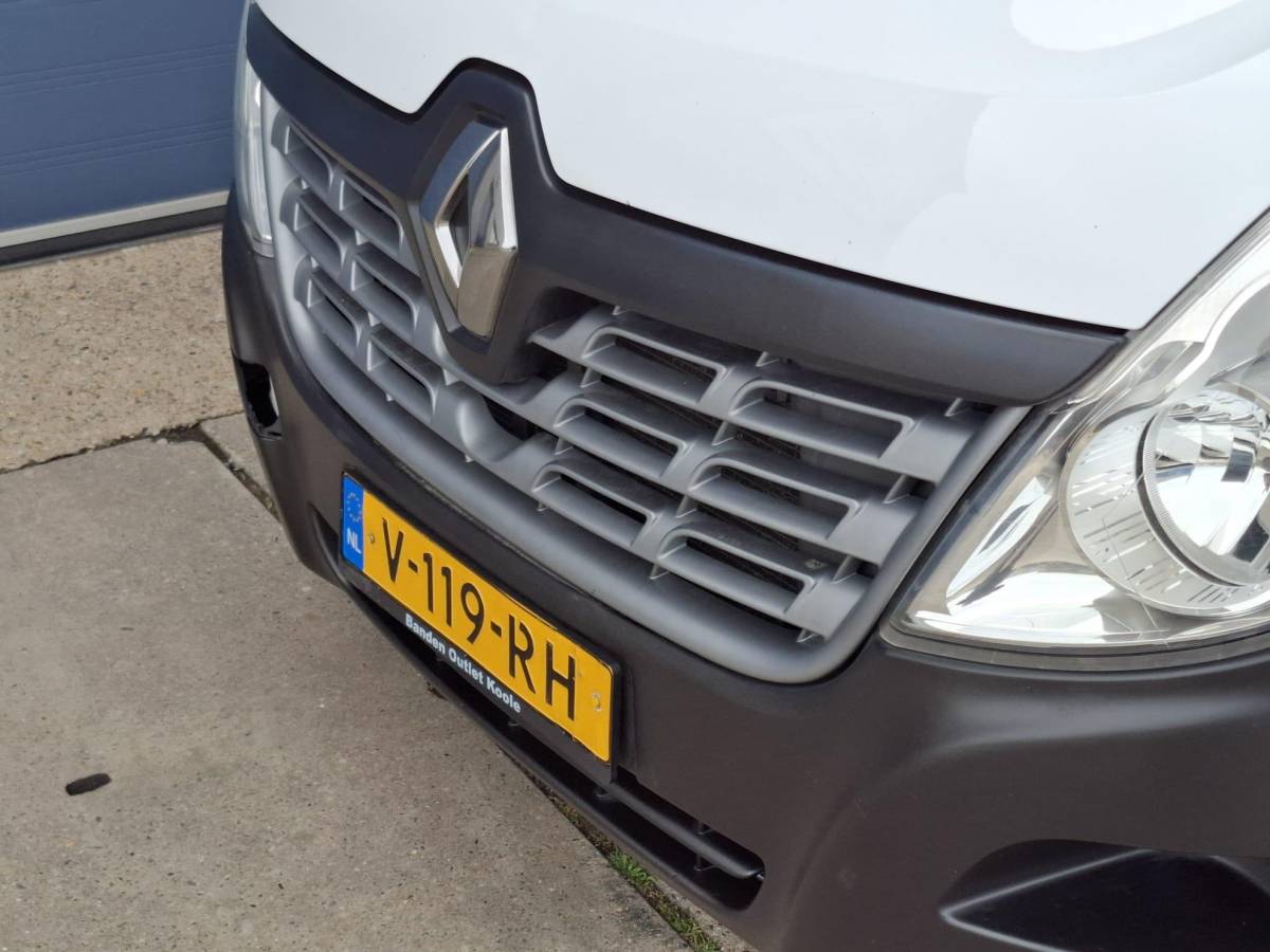 Renault Master Renault Master T35 2.3 dCi L2H2 AIRCO / CRUISE CONTROLE / IMPERIAL / TREKHAAK / EURO 6
