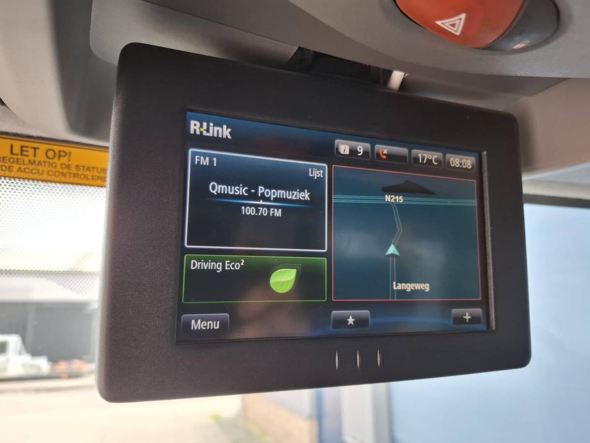Renault Master Renault Master T35 2.3 dCi L2H2 AIRCO / CRUISE CONTROLE / IMPERIAL / TREKHAAK / EURO 6