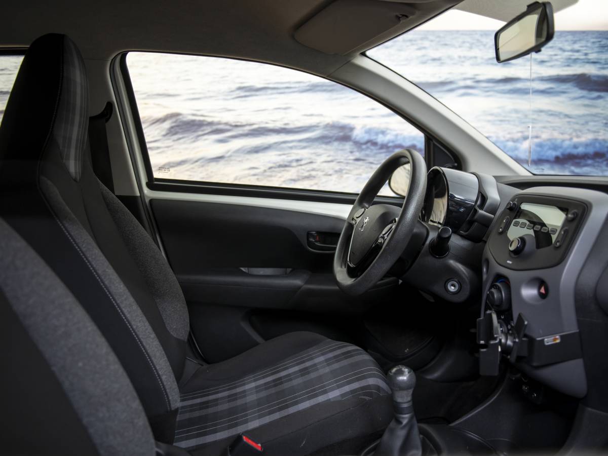 Peugeot 108 Peugeot 108 1.0 e-VTi Active TOP! NAP Lage km stand!