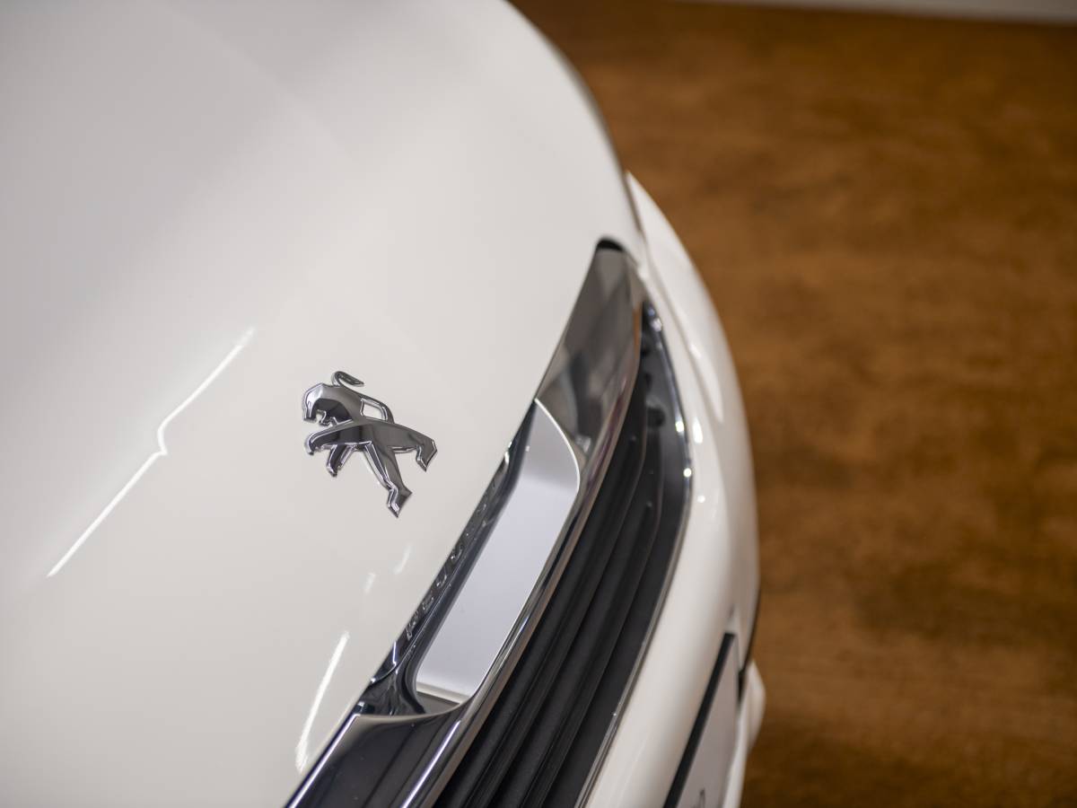 Peugeot 108 Peugeot 108 1.0 e-VTi Active TOP! NAP Lage km stand!