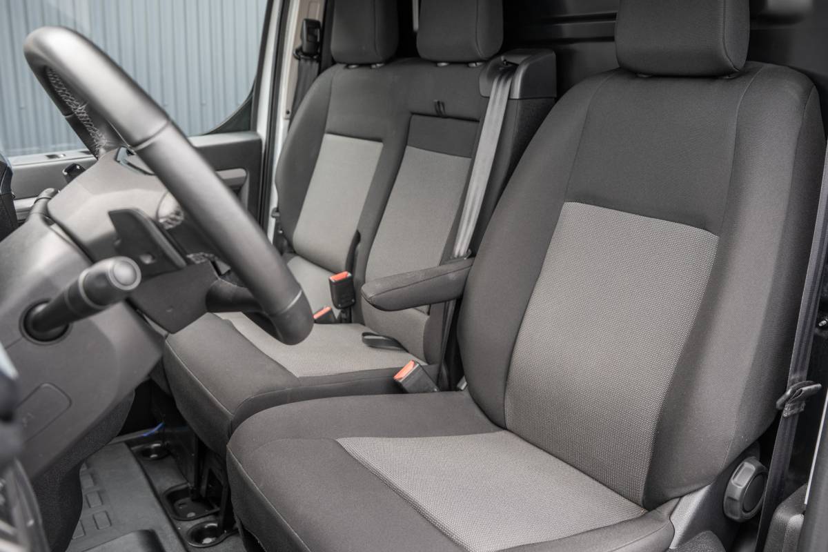 Citroën Jumpy Citroën Jumpy 2.0 BlueHDi | 145 PK | AUTO | Vitrual display | Camera | Carplay | Cruise | Airco | 3-Zits