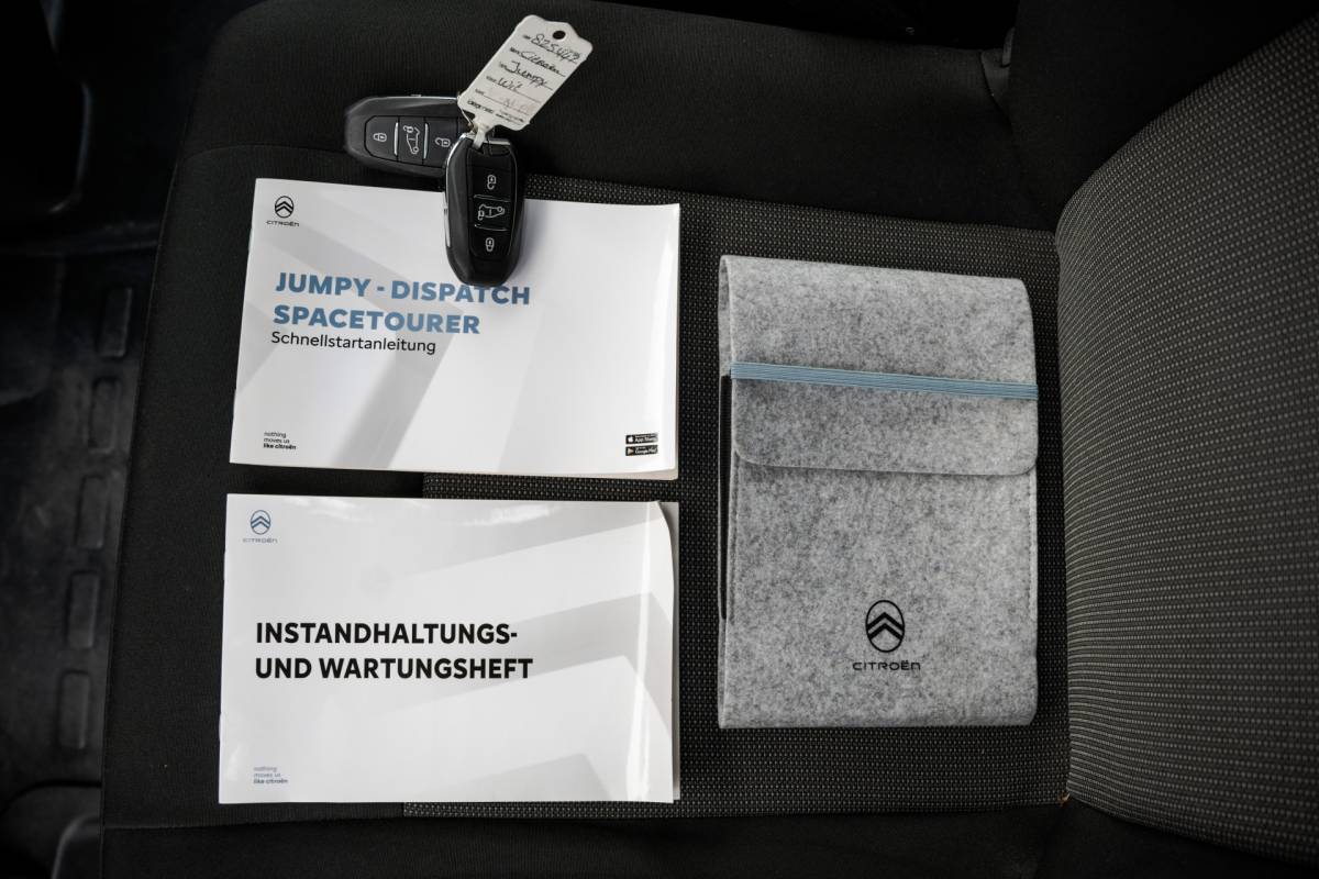 Citroën Jumpy Citroën Jumpy 2.0 BlueHDi | 145 PK | AUTO | Vitrual display | Camera | Carplay | Cruise | Airco | 3-Zits