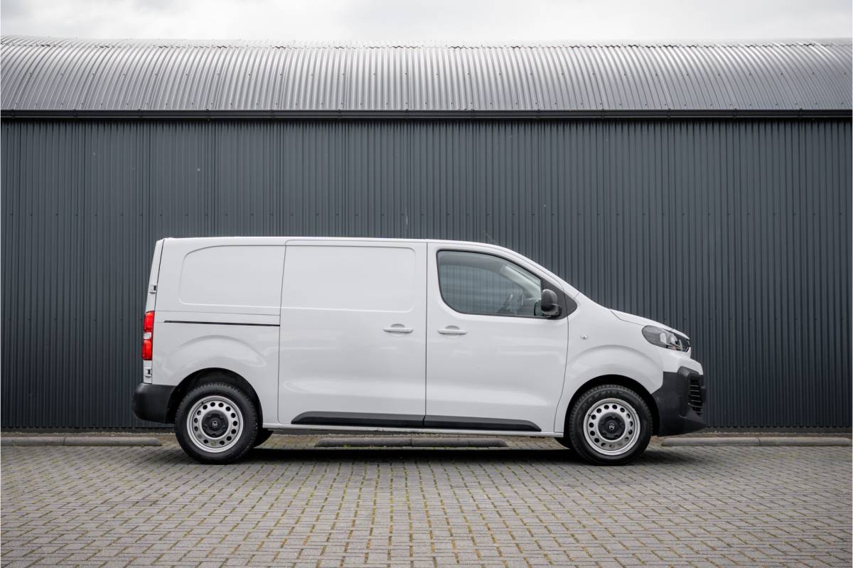 Citroën Jumpy Citroën Jumpy 2.0 BlueHDi | 145 PK | AUTO | Vitrual display | Camera | Carplay | Cruise | Airco | 3-Zits