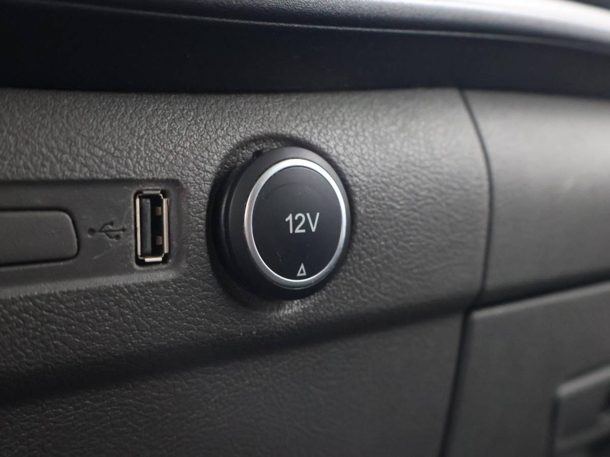 Ford Transit Custom Ford Transit Custom 280 2.0 TDCI 125 PK 3-ZIT EURO6 LIMITED + TREKHAAK | STOELVERW. | CRUISE CONTROL | AIRCO