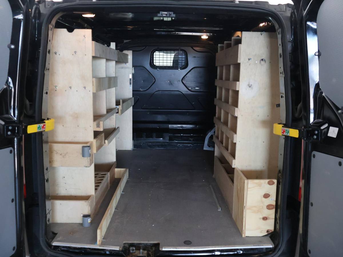 Ford Transit Custom Ford Transit Custom 280 2.0 TDCI 125 PK 3-ZIT EURO6 LIMITED + TREKHAAK | STOELVERW. | CRUISE CONTROL | AIRCO