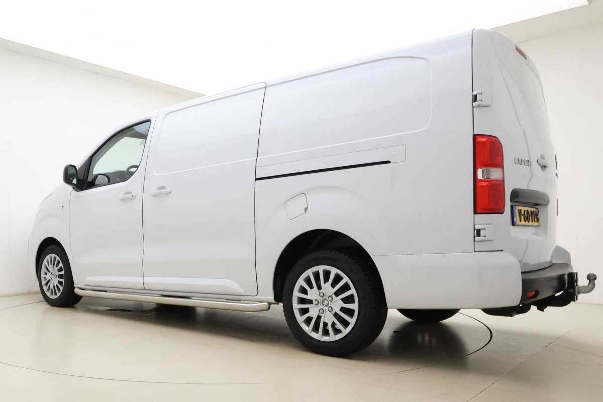 Peugeot Expert Peugeot Expert 2.0 BlueHDI 145 Long Sport | Trekhaak | Zijdeuren links/rechts | Achteruitrijcamera | Stoelverwarming | Apple/Android carplay | Airco | Stuurbediening