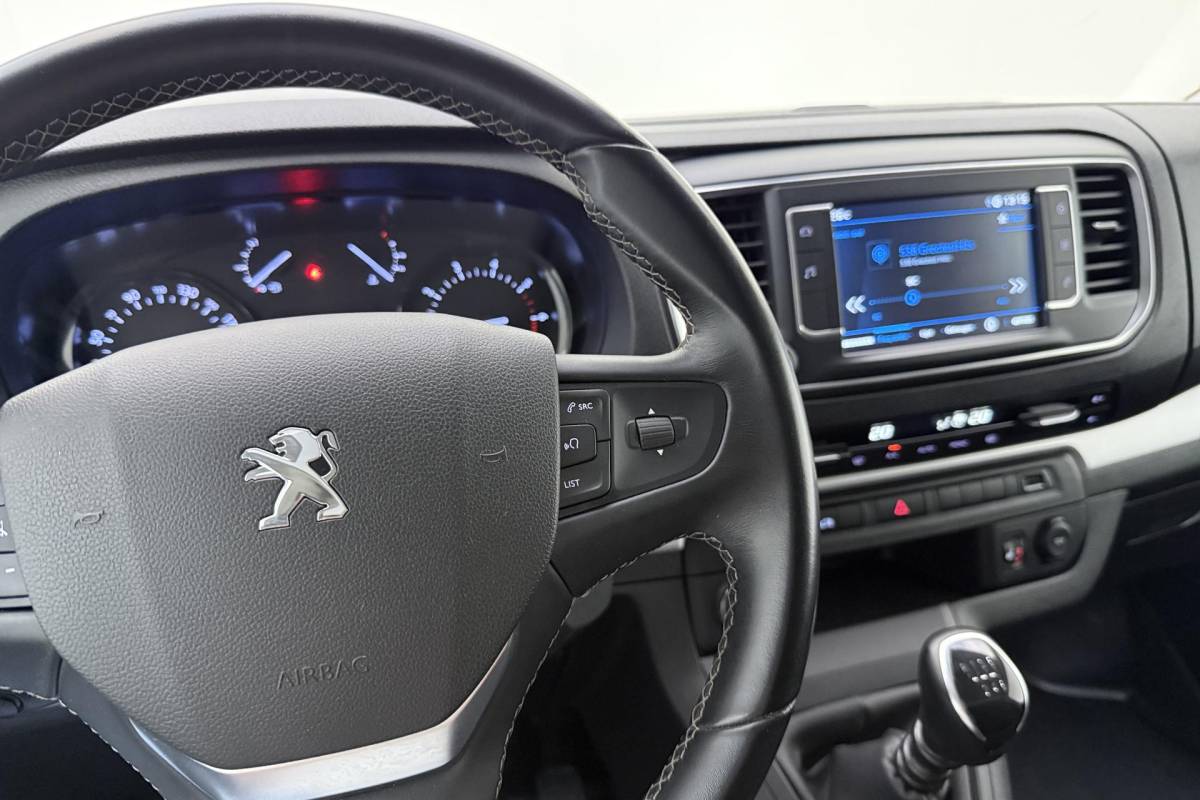 Peugeot Expert Peugeot Expert 2.0 BlueHDI 145 Long Sport | Trekhaak | Zijdeuren links/rechts | Achteruitrijcamera | Stoelverwarming | Apple/Android carplay | Airco | Stuurbediening