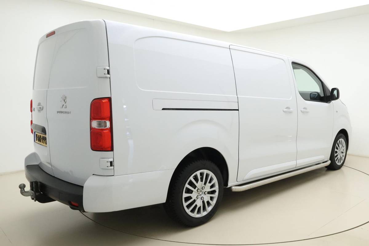 Peugeot Expert Peugeot Expert 2.0 BlueHDI 145 Long Sport | Trekhaak | Zijdeuren links/rechts | Achteruitrijcamera | Stoelverwarming | Apple/Android carplay | Airco | Stuurbediening