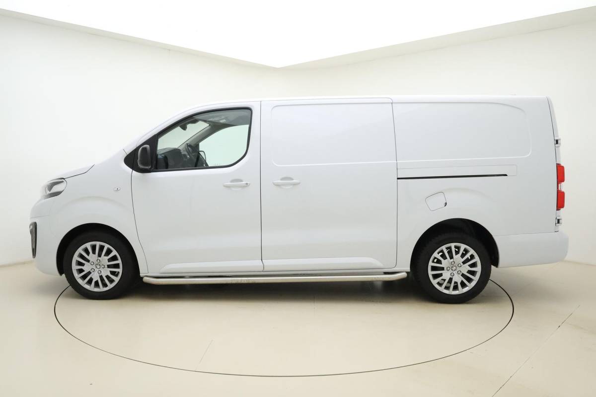Peugeot Expert Peugeot Expert 2.0 BlueHDI 145 Long Sport | Trekhaak | Zijdeuren links/rechts | Achteruitrijcamera | Stoelverwarming | Apple/Android carplay | Airco | Stuurbediening