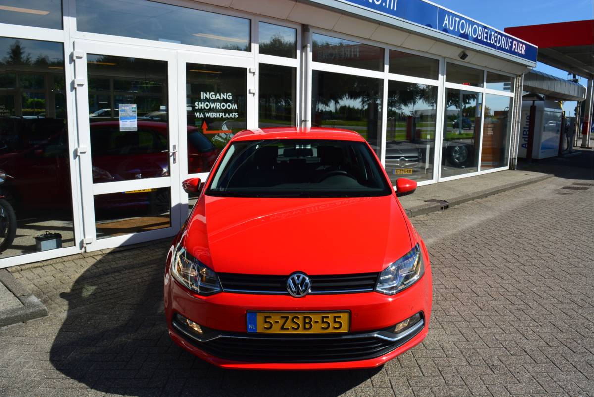 Volkswagen Polo Volkswagen Polo 1.2 90PK TSI Comfortline | Cruise | PDC V+A | Orig. NL | NAP |