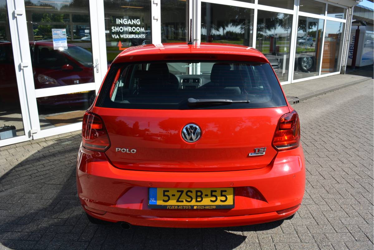 Volkswagen Polo Volkswagen Polo 1.2 90PK TSI Comfortline | Cruise | PDC V+A | Orig. NL | NAP |