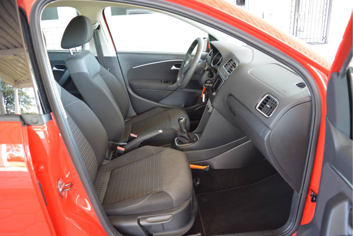 Volkswagen Polo Volkswagen Polo 1.2 90PK TSI Comfortline | Cruise | PDC V+A | Orig. NL | NAP |